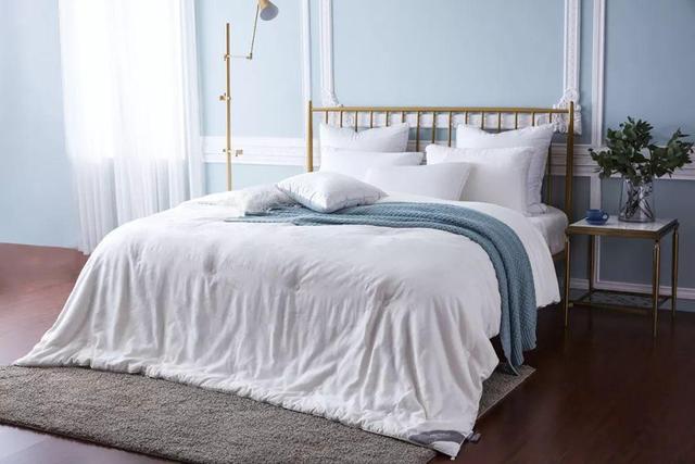 蚕丝被成为智商税重灾区！当心被坑钱还伤了健康