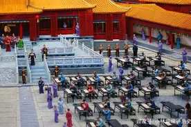 隋唐时期开创的科举制度，造就了历史上第一位状元的传奇励志人生图片