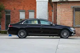 新款国产奔驰E级3月上市 E260告别1.5T换装2.0T图片