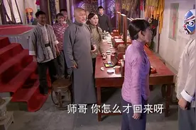 小伙厉害了，当街暗杀了两名鬼子，转身继续淡定地准备上台演戏！视频封面