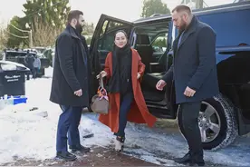 永久除名！构陷华为孟晚舟，汇丰喜提恶果，或将退出历史舞台图片