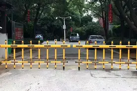 「百胜」JX6706智能道闸客户现场安装视频图片