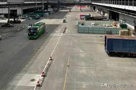 富士康正式工与小时工到底哪个好？科普一下求职少走弯路图片