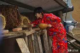 旧案钩沉：生父禁锢女儿，任用“武疯子”守门，结果酿成一场悲剧图片