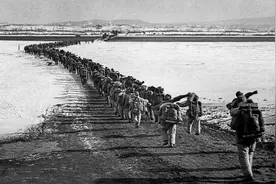 第五次战役，志愿军高达1.7万人被俘，范弗利特比李奇微还毒辣图片