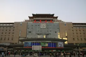 每次路过北京，就想起林徽因那句话，“你们盖的是假古董”图片