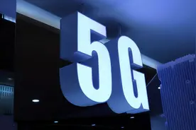 中国移动正式宣布：最强5G手机出炉，前14名清一色全是华为系图片