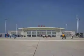一个位于江西省中部，面积2439.33平方千米的县级市图片