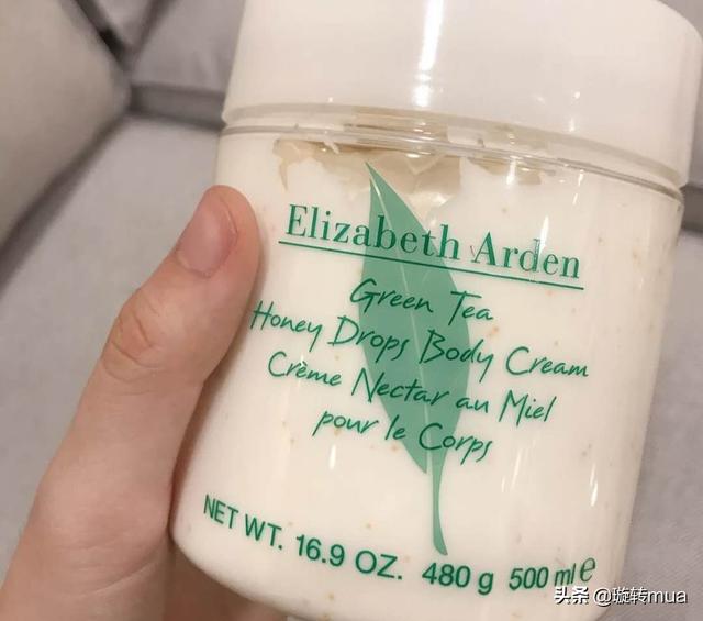 维密身体乳有天鹅绒花瓣