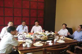 北大教授饶毅：几个院士围着一个处长赔笑，拉关系比做科研时间长图片