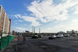调查 | 这个路口交通流量今非昔比，信号灯即将到位图片