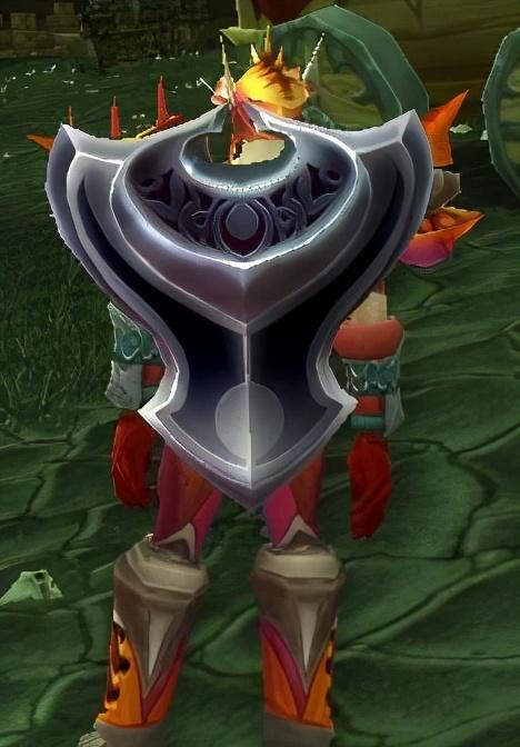 魔兽怀旧服：TBC第一阶段的三件优质盾牌，坦克职业该如何抉择