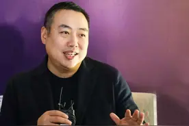 “冷酷”刘国梁泪目：我愧对父亲和哥哥图片