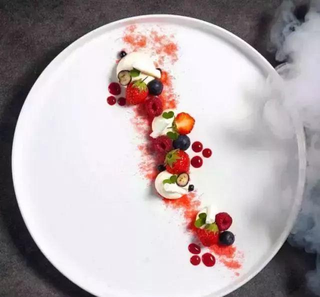 西餐摆盘图片 西餐鲜花摆盘