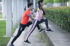 120斤女生跑步多久才能小腹赘肉？3招加速燃脂，赘肉“嗖嗖”掉图片