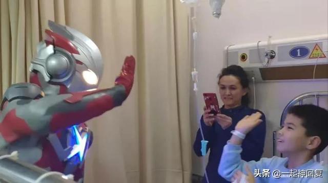 好家伙！为了证明奥特曼存在，女朋友和我分手了