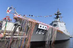 深感大国海军压力，海上自卫队新舰艇“下饺子”入役交付图片