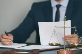 法官是“官”，律师却不是“师”图片