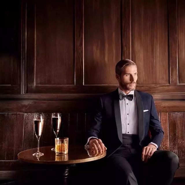 这些中档西装牌子,代表的就是"性价比"