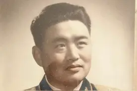 我父亲是抗美援朝的空军战斗英雄图片