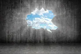 情感故事――敢于打破旧世界的人图片