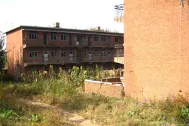 辽西屋脊一军工城，曾辉煌一时，今旧址破败，成珍稀野生动物乐园图片