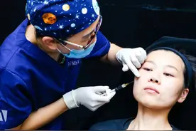 清华毕业女学霸，成长为“中国玻尿酸女王”，身价361亿图片