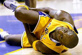 NBA球星双脚变形有多夸张？詹姆斯似怪兽 奥尼尔像外星人图片