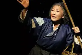 3读鲁迅《祝福》:世间再无祥林嫂，当代女性是半边天图片