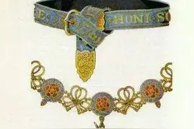 美女大腿上绑的带子，究竟有什么用？最初竟然是男人的撩妹神器图片