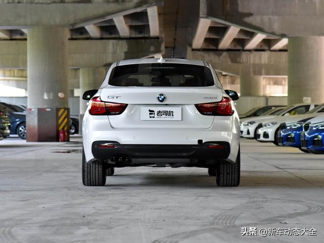 252马力动力配8AT自动挡，进口豪华特别轿车，实拍宝马3系GT