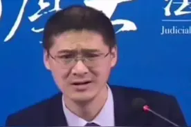 “假如林有有舔了你的冰淇淋”哈哈哈这些男生的反应真的很骚图片