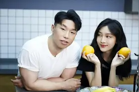 还记得德云社的烧饼吗？他老婆这么美？图片