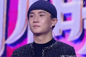 相亲节目男嘉宾被骂渣男，油腻自大毫无教养，被骂也是活该吧？图片