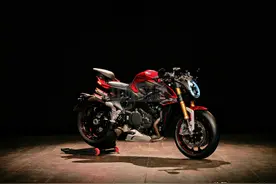 MV Agusta Brutale 1000 RR发布新款 达到欧5标准 电控升级图片