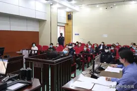 逢年过节收烟收酒 淮南一副镇长获刑图片
