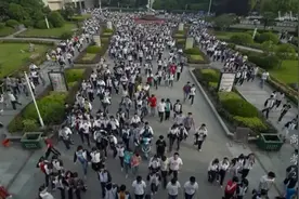 考600多分还复读？让不让学渣活了图片