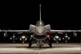 美国将交付台湾66架F-16V，台媒吹上天，称“能打击大陆沿岸基地”图片
