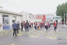 全市高中非毕业年级正式复课图片