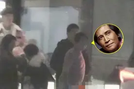 齐秦与美女拥抱贴脸告别，60岁发福尽显老态，前女友仍美似少女图片