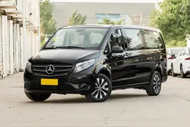 又大又便宜的奔驰车，29万多起售，车长5370mm，连9座都有，威霆图片