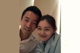 汪小菲酒后与王思聪互怼，曾经富二代为别人打工，大S看上了他啥图片