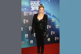 180斤郑欣宜跳性感热舞，自嘲浑身肥膏震动，吸引网友大赞好正图片