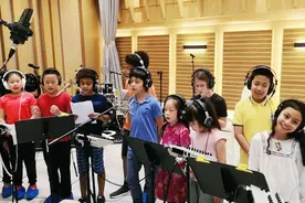 诺一、霓娜等40多名孩子13种语言演绎童声版《We Are The World》图片