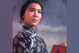 洪雪飞：凭“阿庆嫂”爆红，却命丧新疆山沟，丈夫以特殊方式怀念图片