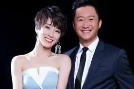 独自准备婚礼，丈夫拄拐出现，对吴京说“我养你”的谢楠嫁给爱情图片