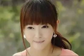 再看《夏家三千金》，应该改名夏家三千金和她们的奇葩男友们吧图片