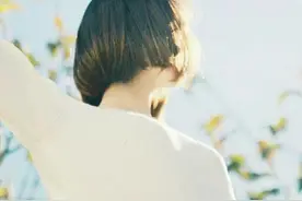 两个互相想念的人，会有心电感应图片