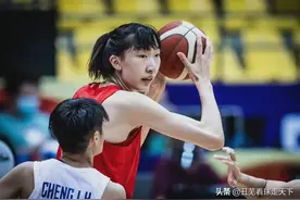 台北女篮有点被打急了图片