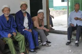 农村50后60后老人，养老将面临“三无”困境，早准备图片